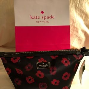 Kate Spade Wilson road mini poppy makeup bag